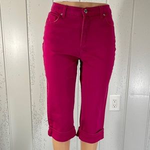 *Gloria Vanderbilt  Women's  Pink Cuffed Jean Capri Sz 8